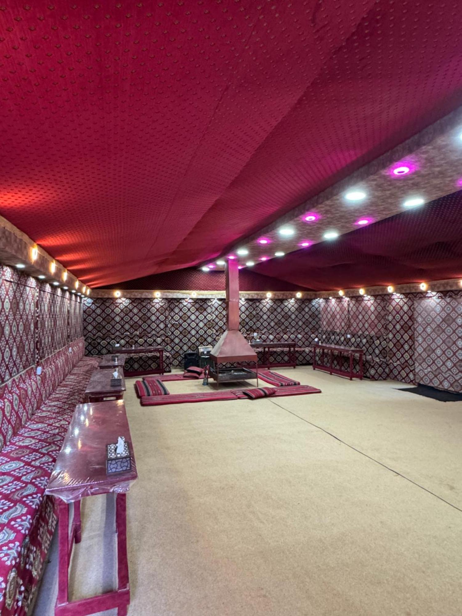 Wadi Rum Bubble Camp & Tour Exterior foto