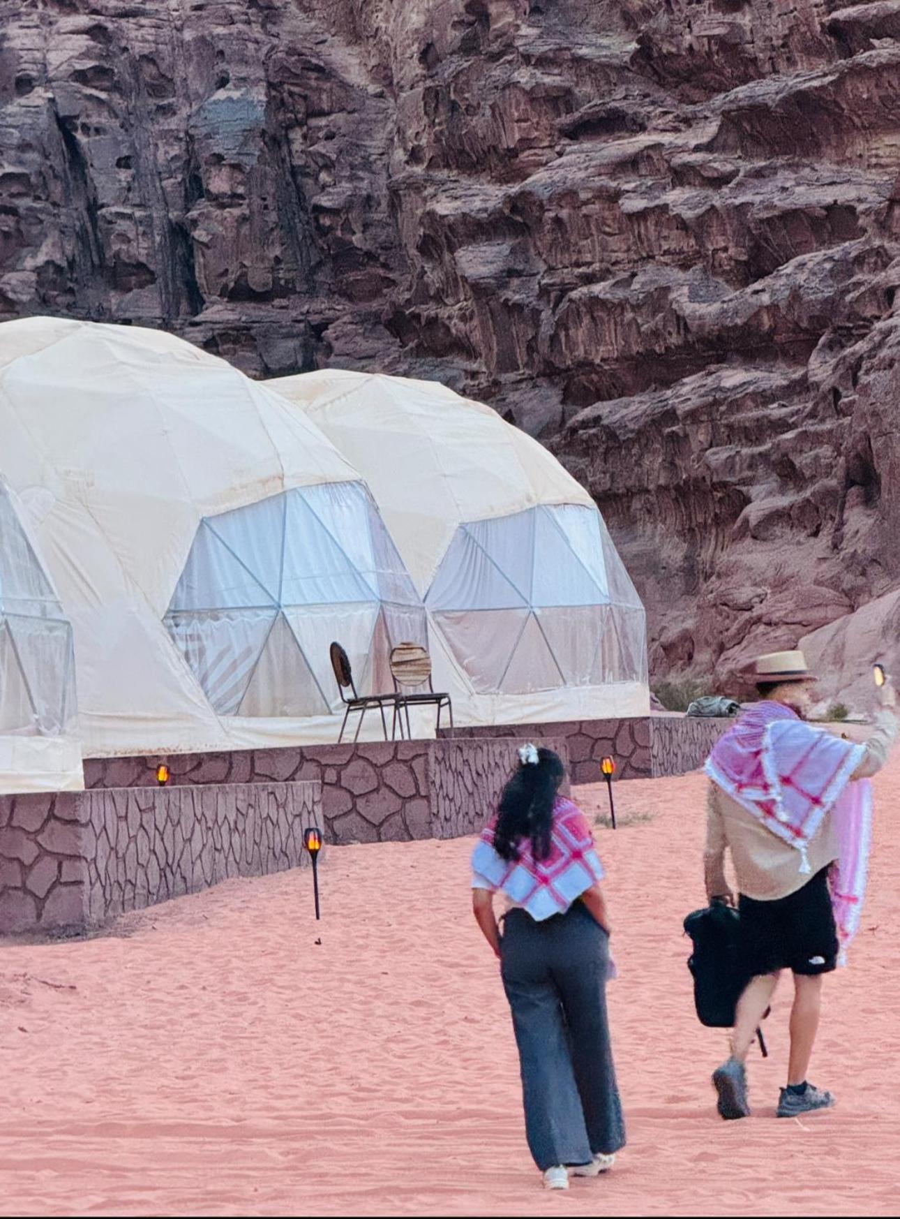 Wadi Rum Bubble Camp & Tour Exterior foto